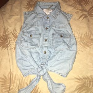 Light blue country like crop top